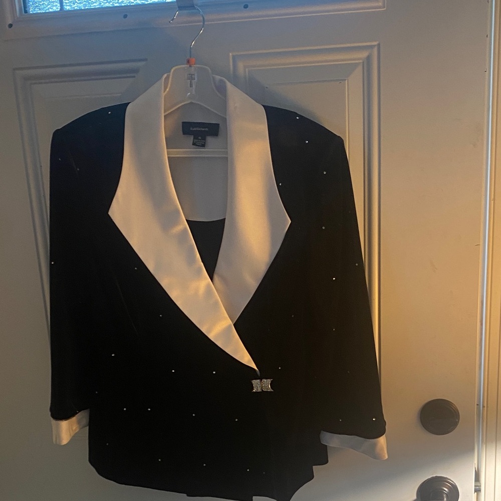 R&M Richards Black and White Blazer